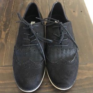 Kelly & Katie Oxfords